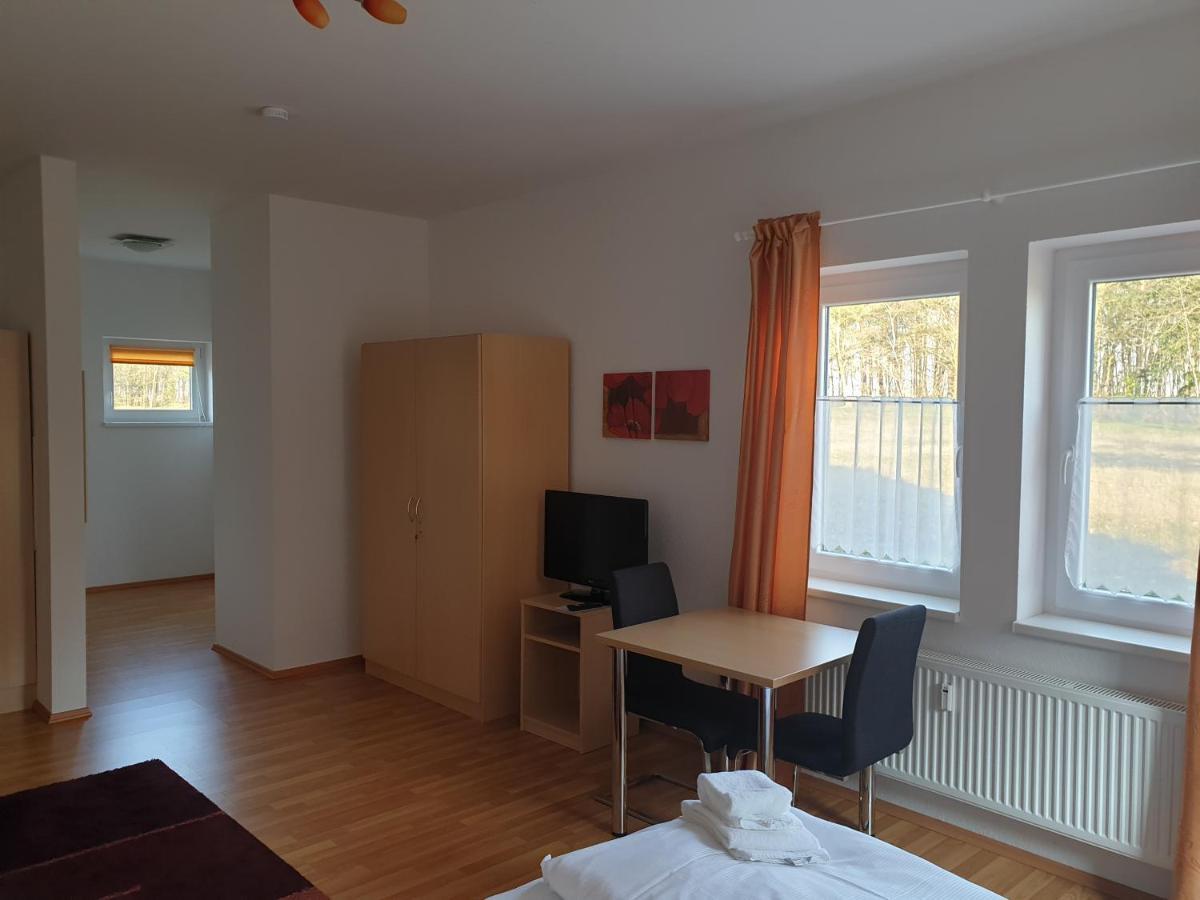 Bernsteinsee Ferienwohnungen Und Apartments Sassenburg Exterior photo